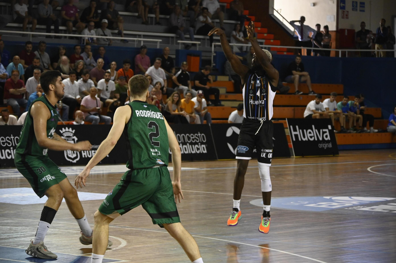 2 Jornada de la fase final de ascensos a LEB Plata entre el Huelva Comercio y el Ucoga Seguros Chantada