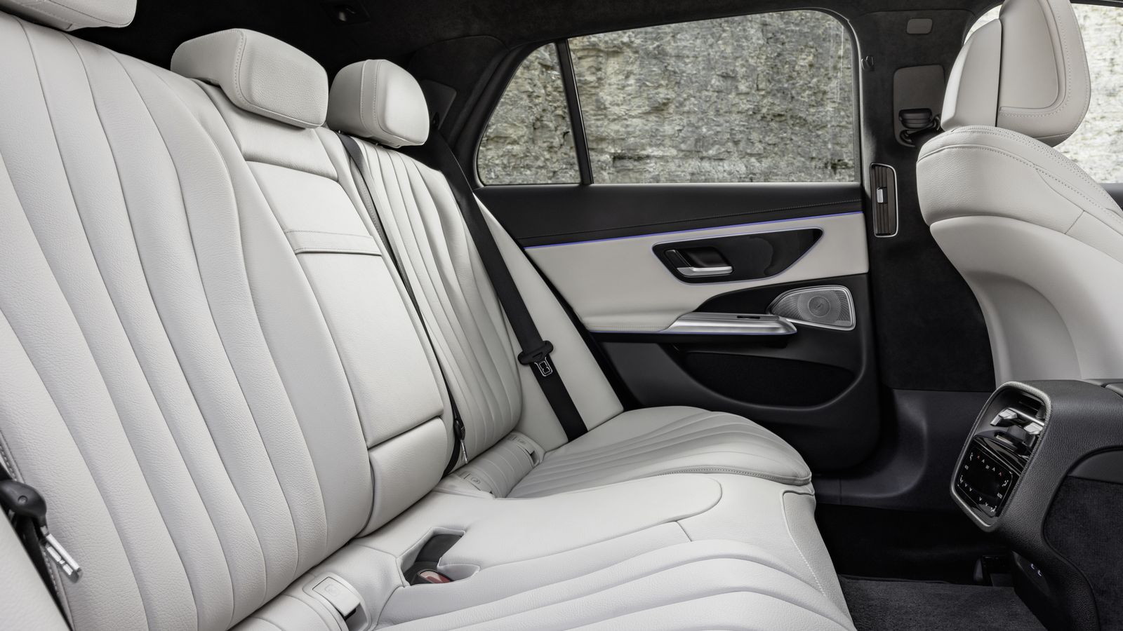 La habitabilidad en las plazas traseras es la gran beneficiada del aumento de dimensiones de la carrocería respecto a su antecesor.