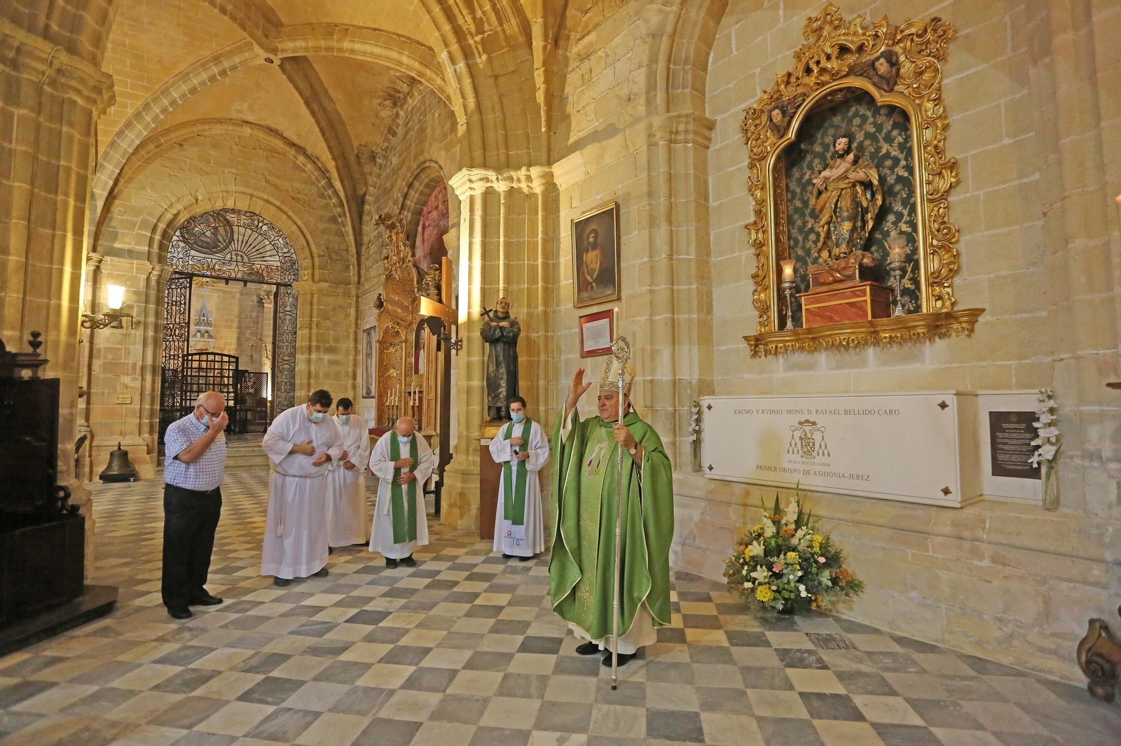 Misa en recuerdo del obispo Rafael Bellido Caro