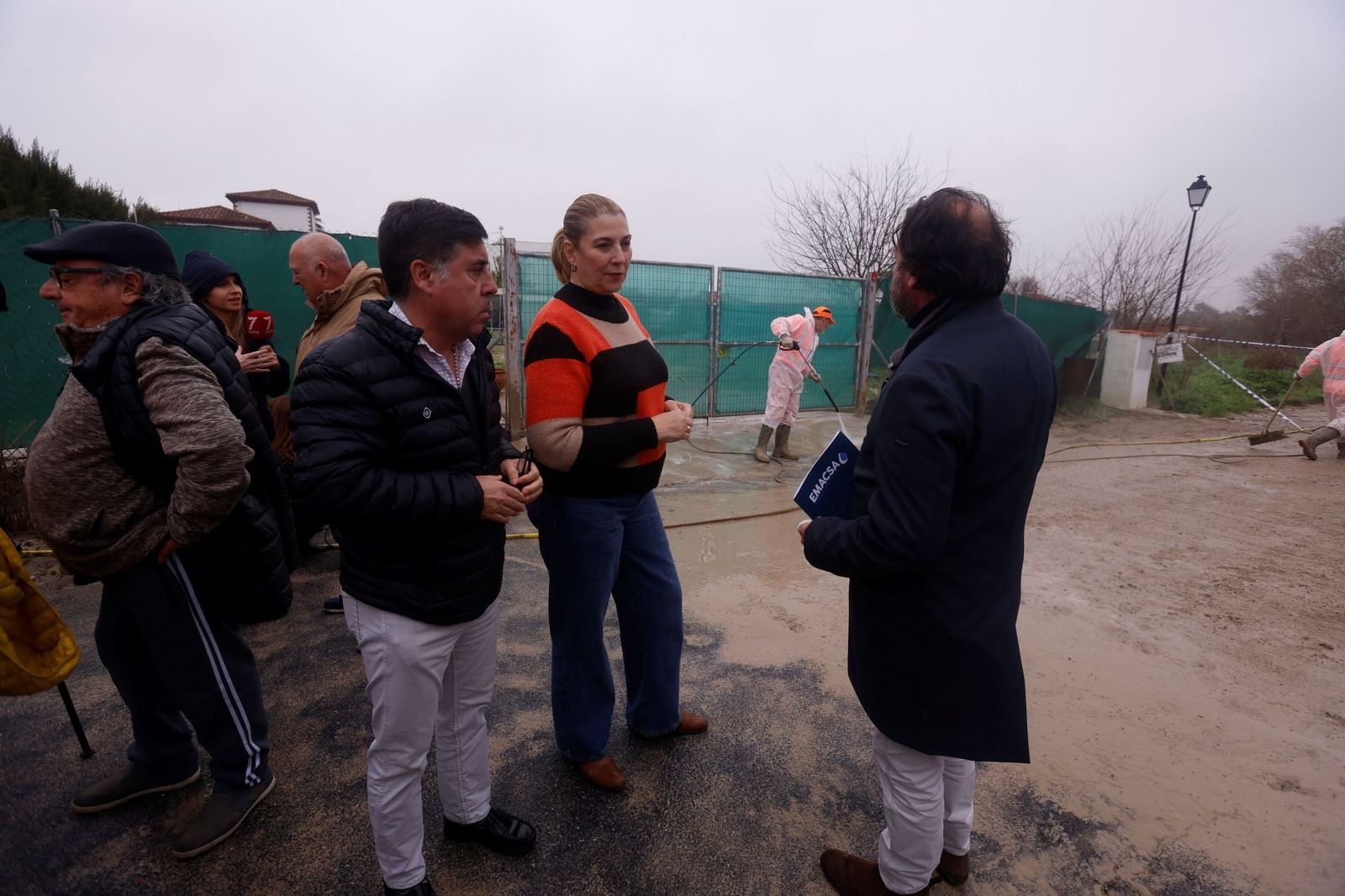 Limpieza en las parcelas de Córdoba tras el tren de tormentas