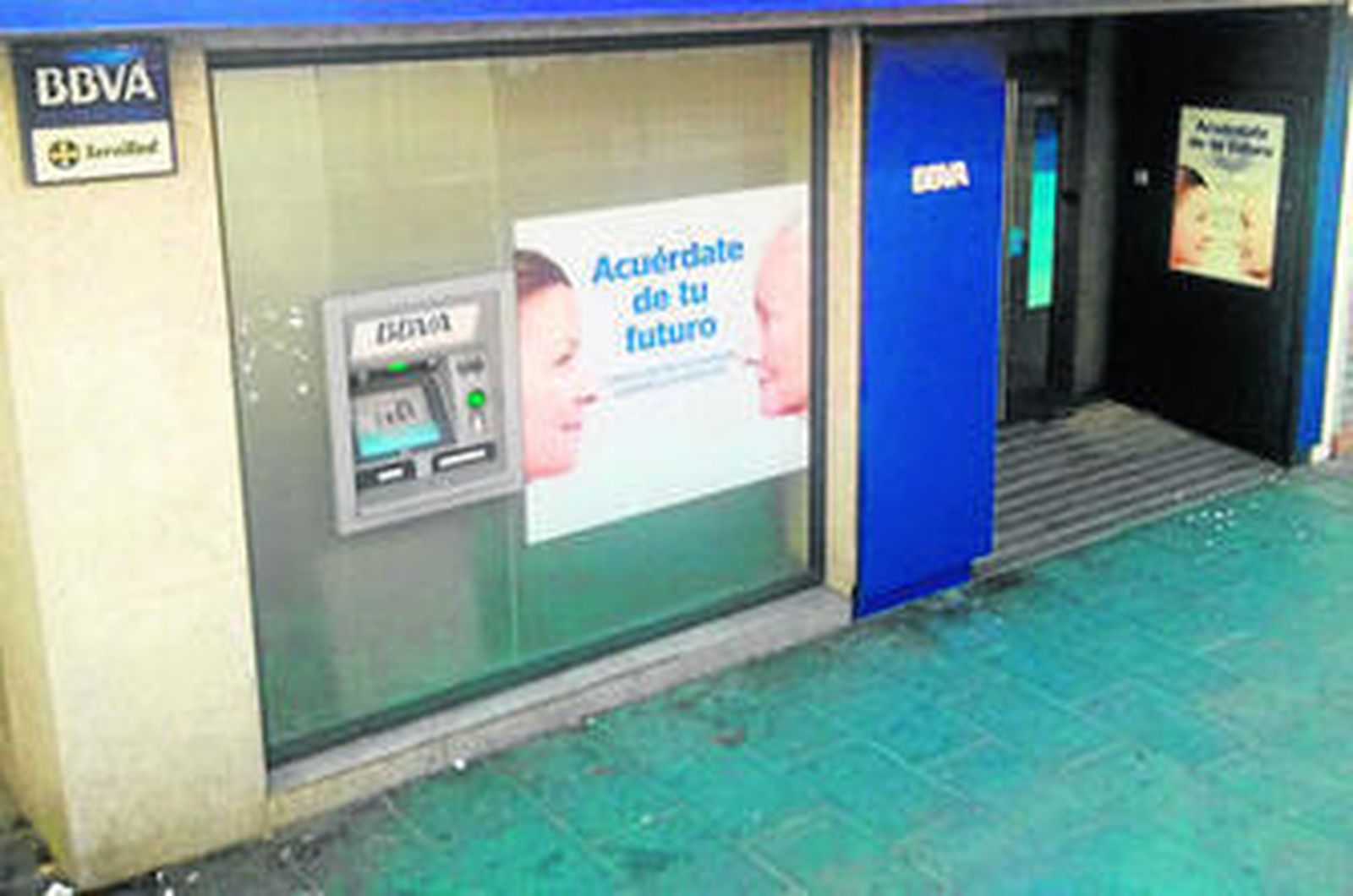 La entidad bancaria que fue asaltada, ayer por la mañana.