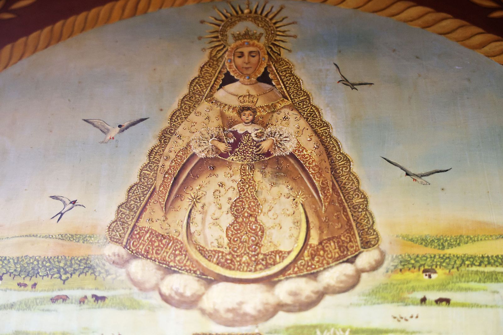 Imágenes de la inauguración de la exposición 'Sueños de Rocío. Carteles de Romería'.