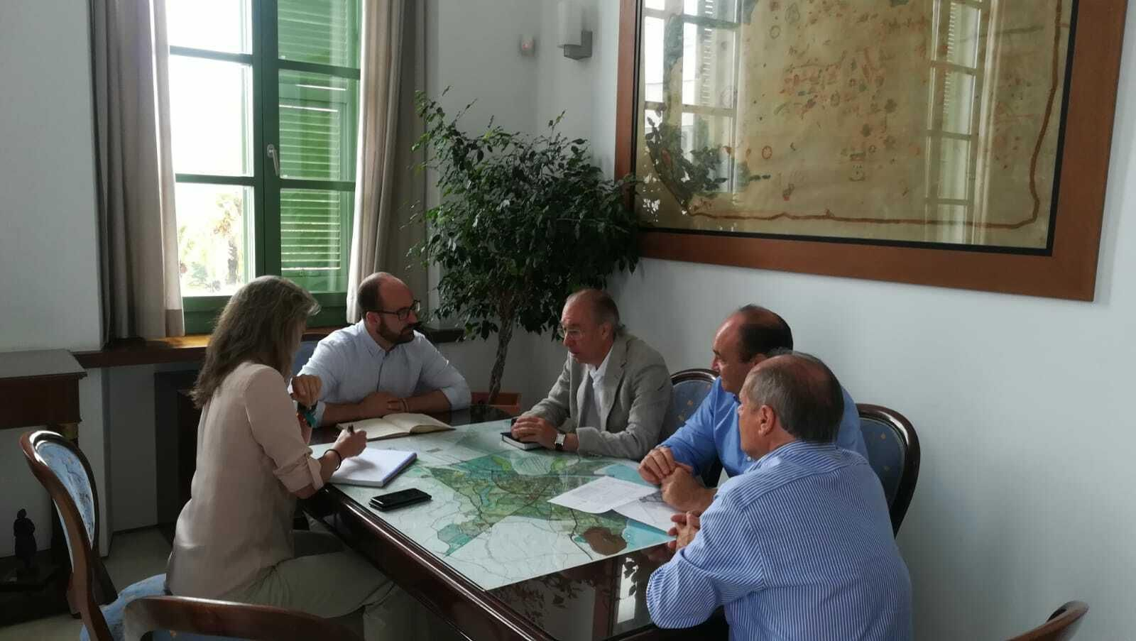 Una imagen de la reunión entre Ayuntamiento y Grupo Q.