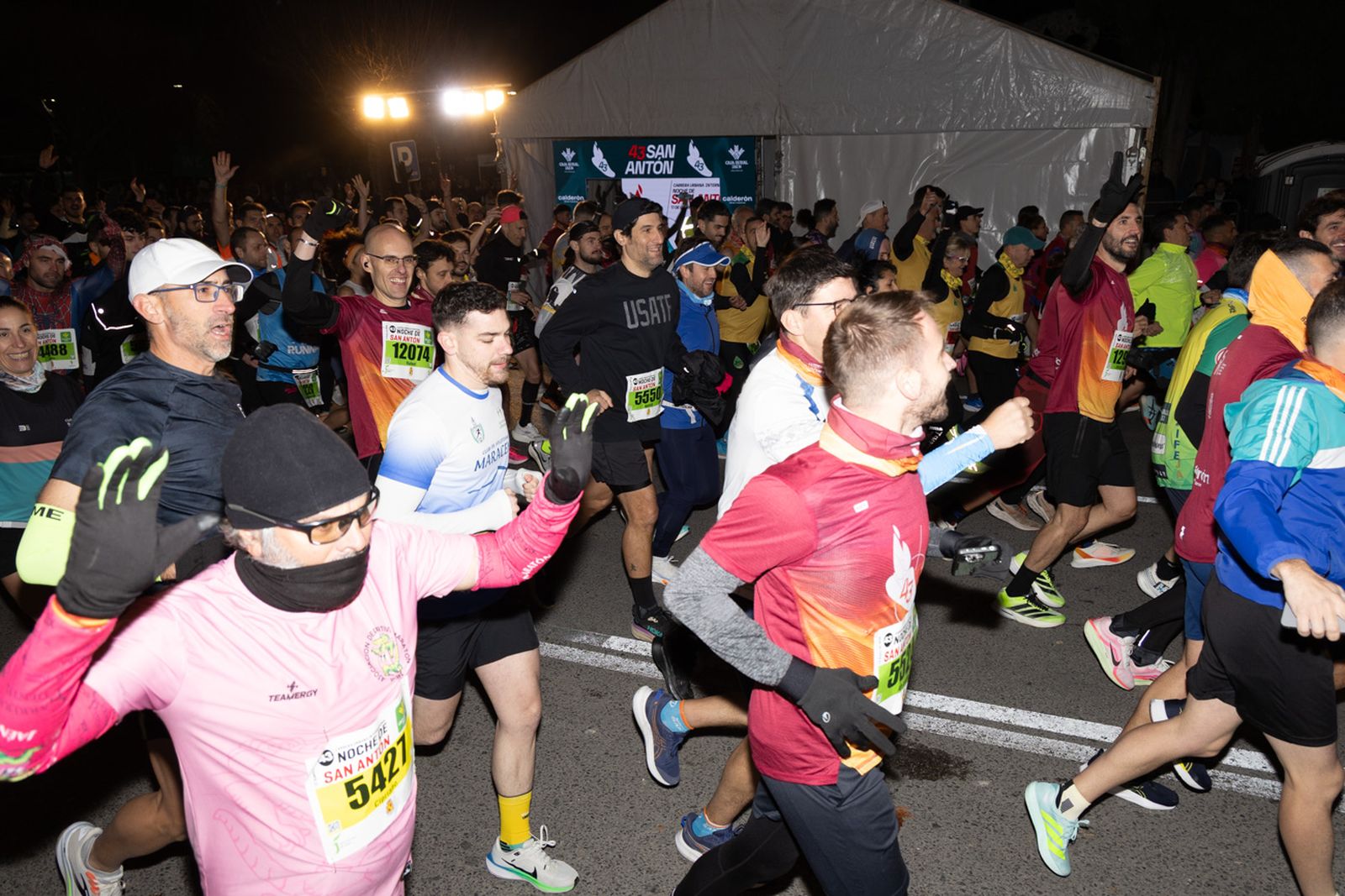 Encuéntrate en la salida de la Carrera de San Antón 2026 (1), en imágenes