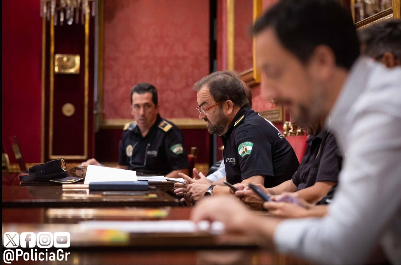 El jefe de la Policía Local, Rafael Domingo, en la reunión.