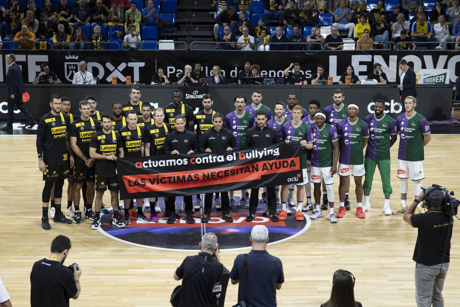 El Lenovo Tenerife - Unicaja, en fotos