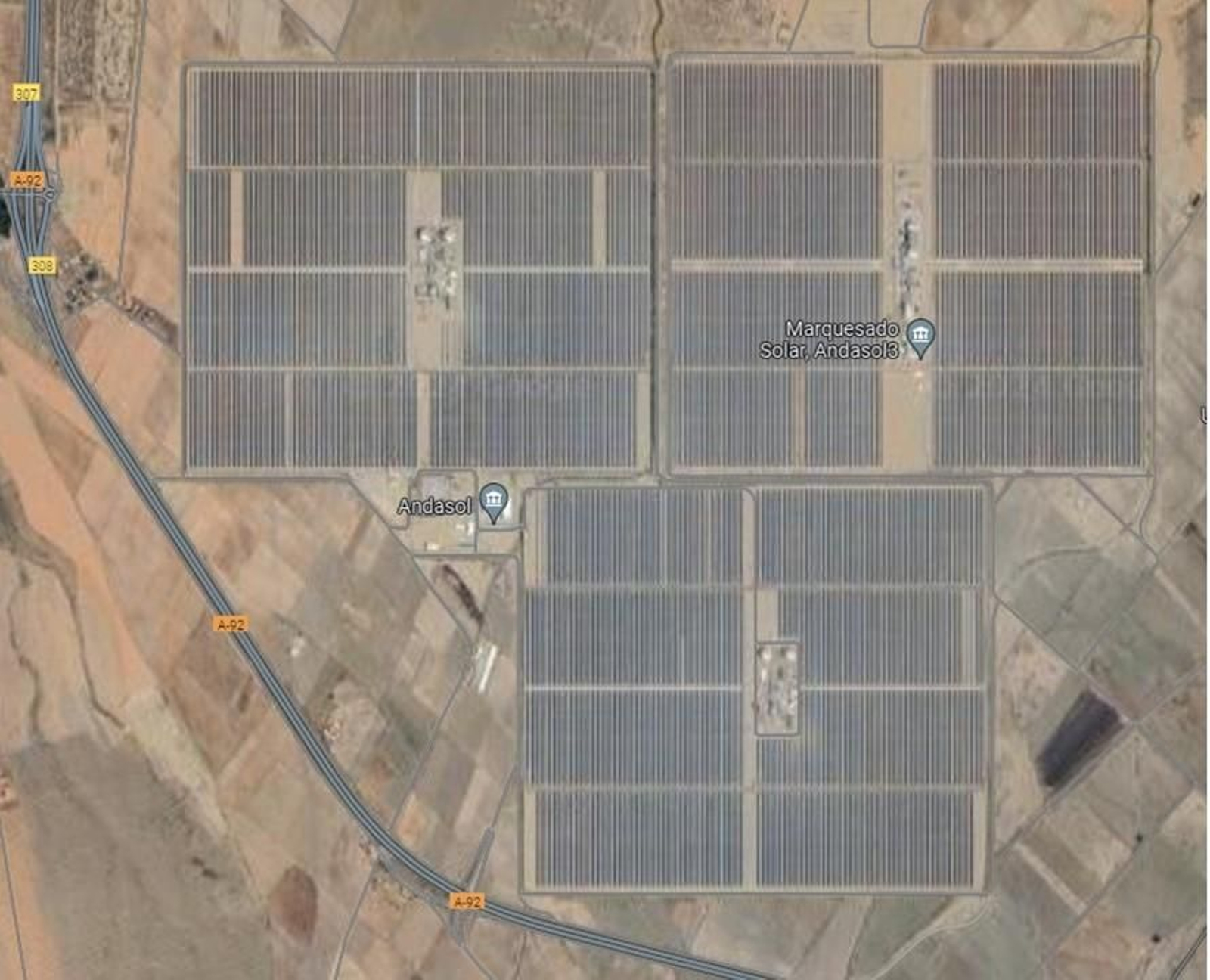 Planta de concentración solar en la comarca del Marquesado de Zenete (Granada).