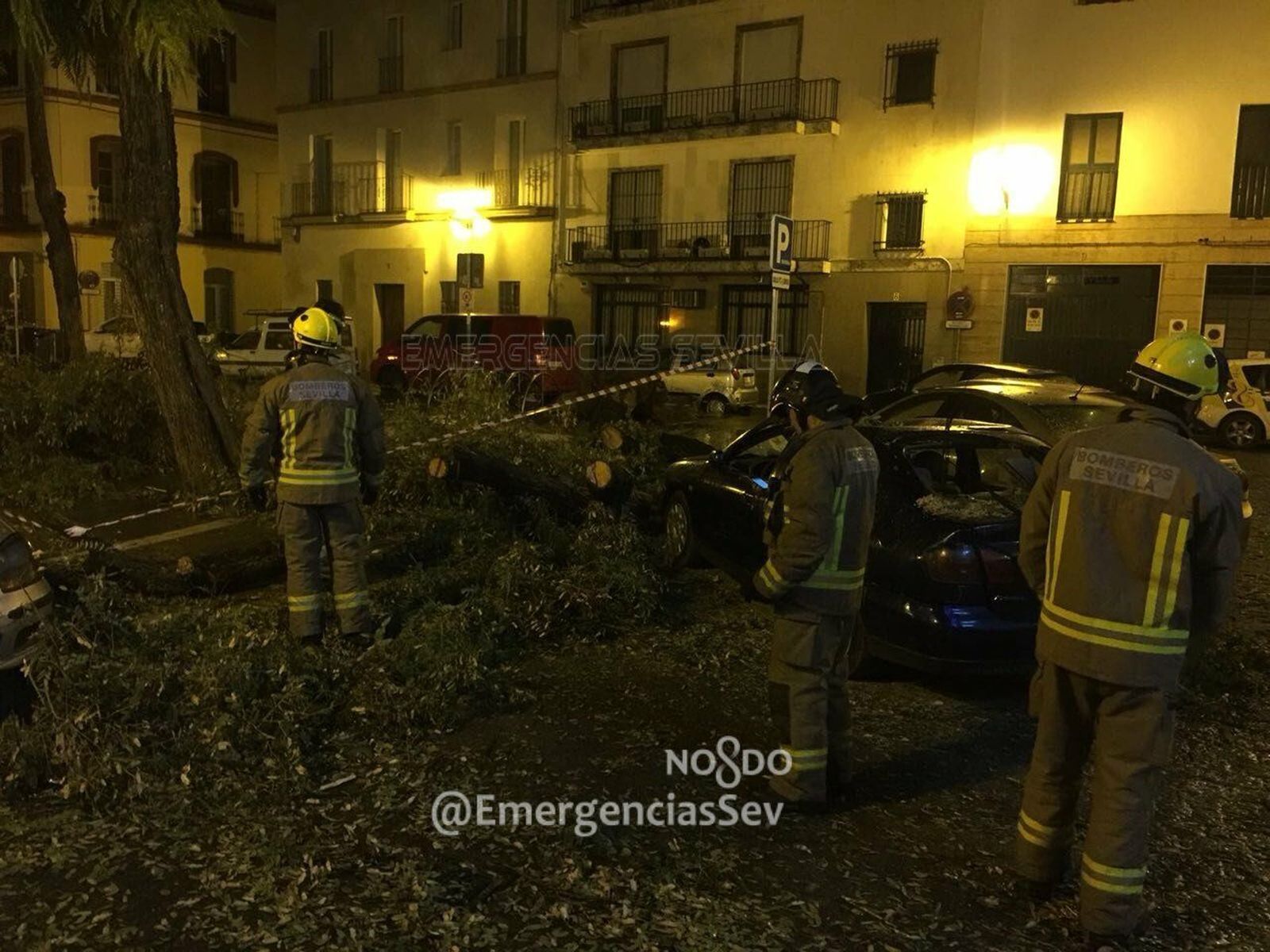 Las imágenes del paso de la borrasca 'Ana' por Sevilla