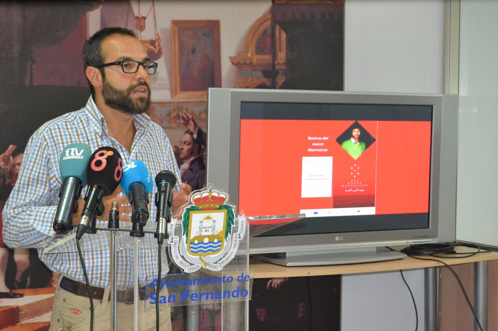 El concejal de Cultura, Juanjo Carrera, durante la presentación de la exposición