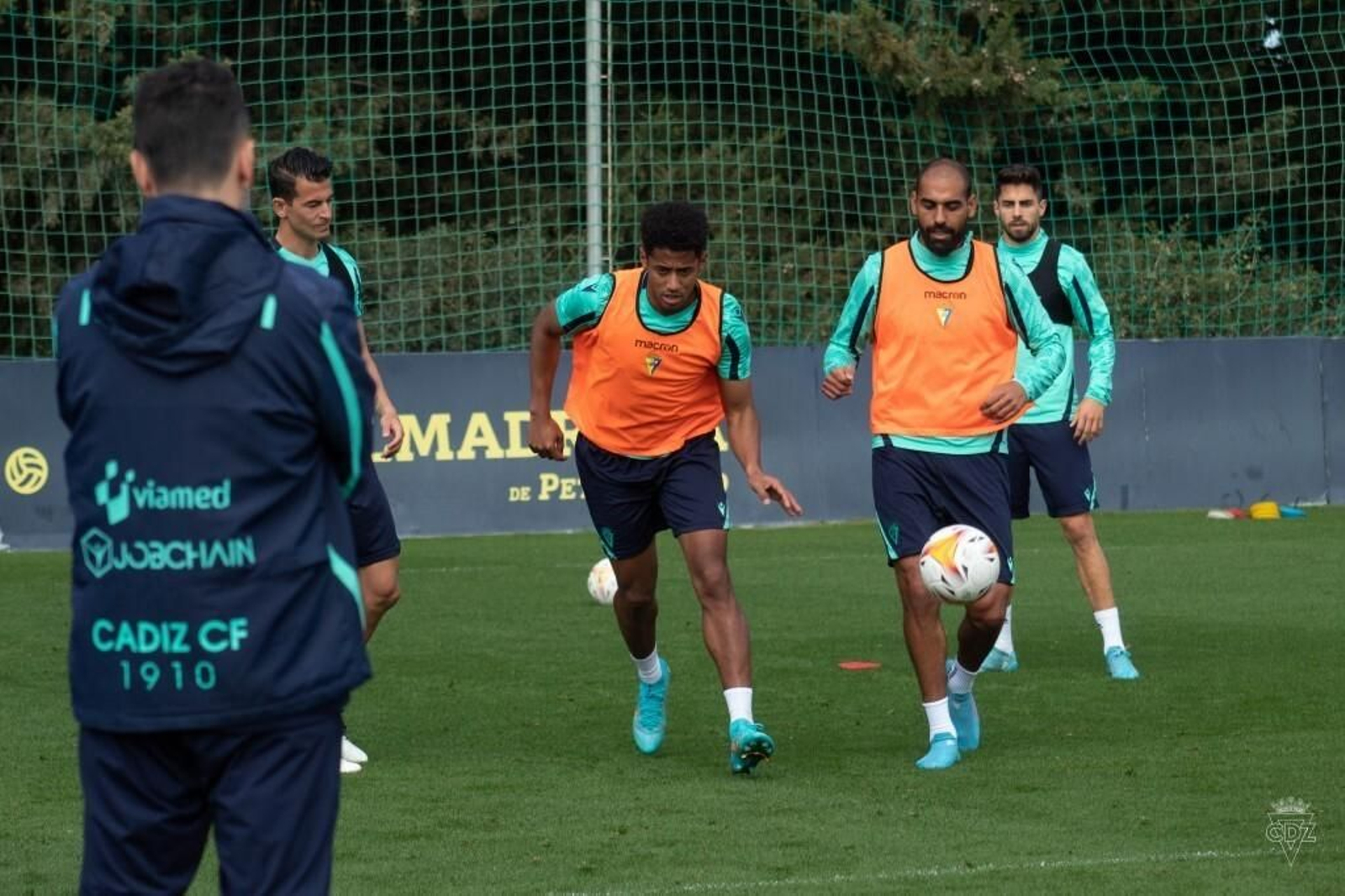 Lozano (i) y Fali en una sesión del Cádiz.