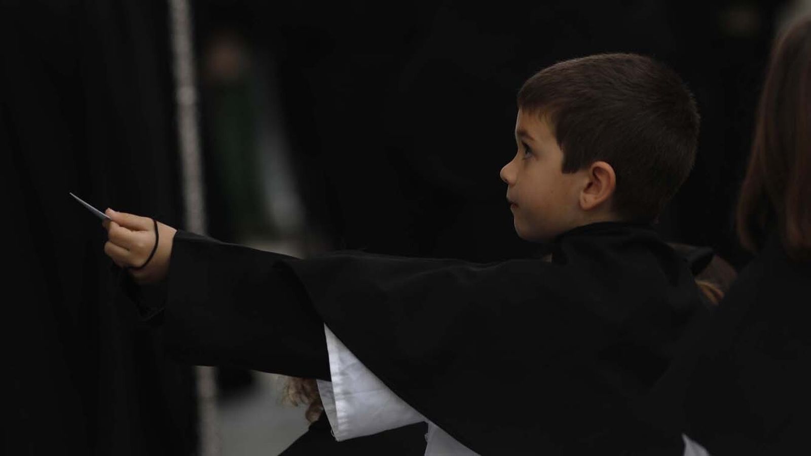 Las imágenes del Viernes Santo en Tarifa: El Santo Entierro