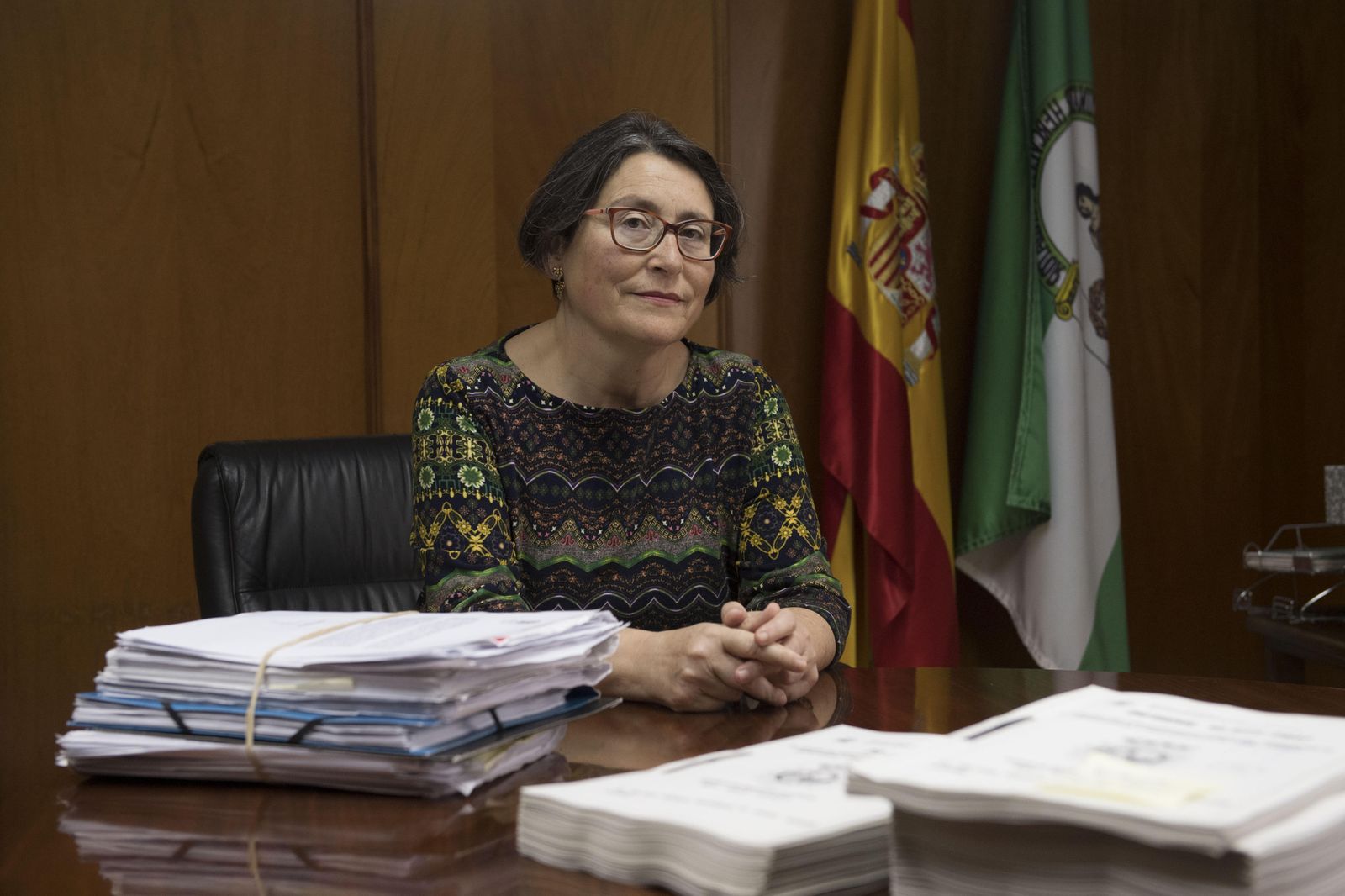 Ángeles Ayuso en su despacho de la Fiscalía de Cádiz.