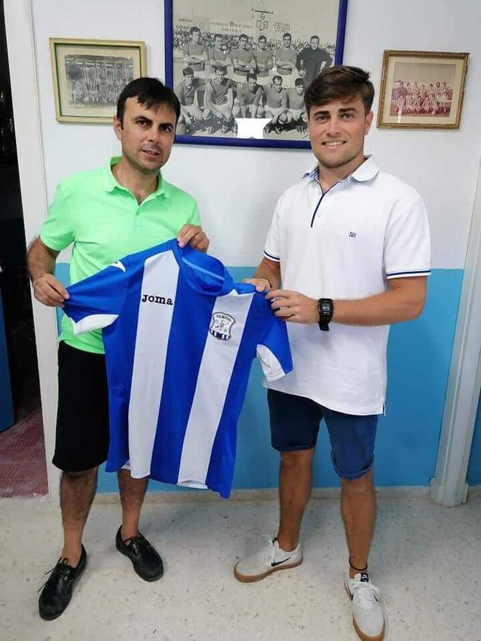 Jesús Holgado, con Pedro Garrido, presidente del Jerez Industrial.