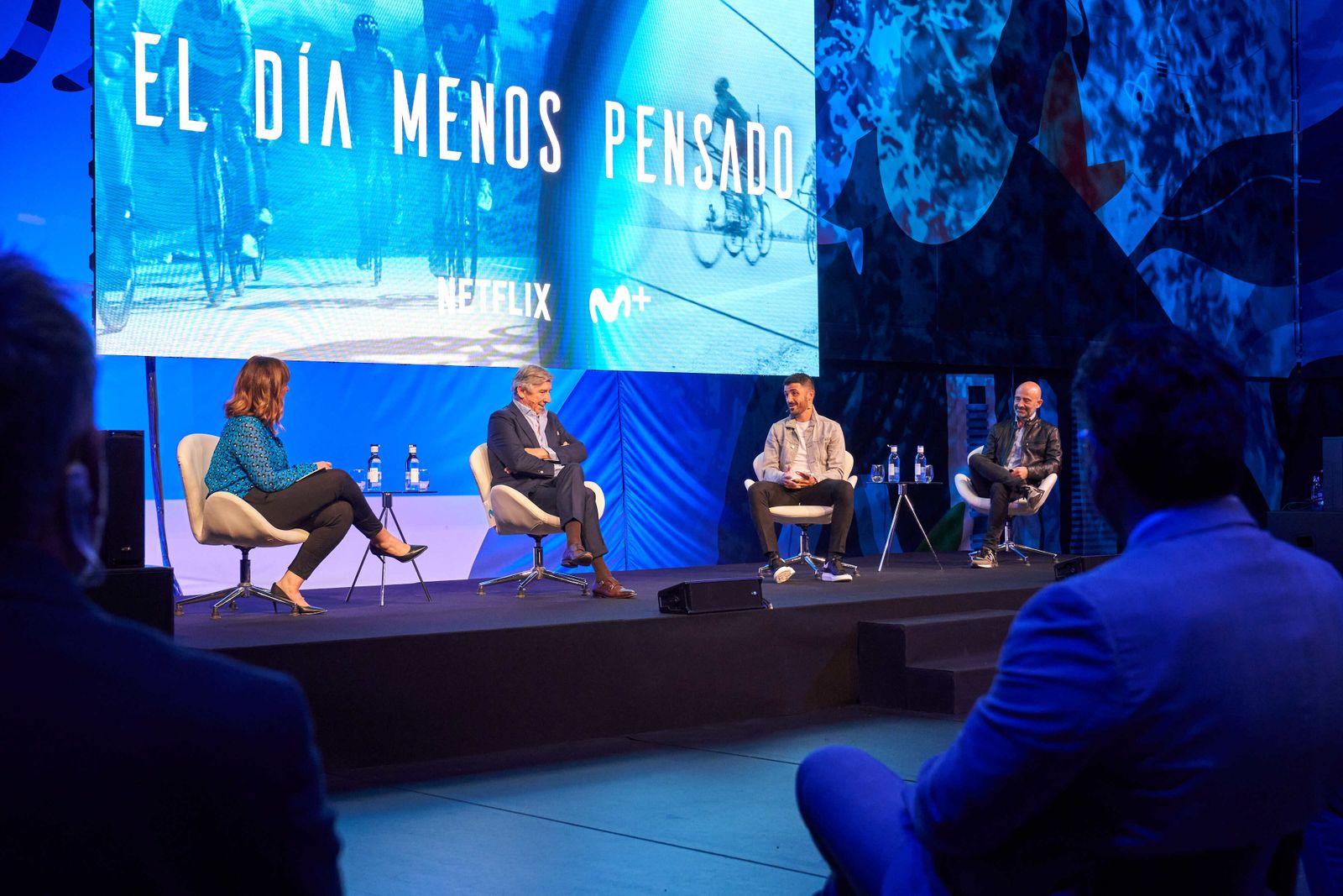Mesa redonda con la participación de Eusebio Unzué, David Villa (ex futbolista), Antonio Lobato (periodista, narrador de la F1 en Movistar+) y Mónica Marchante.