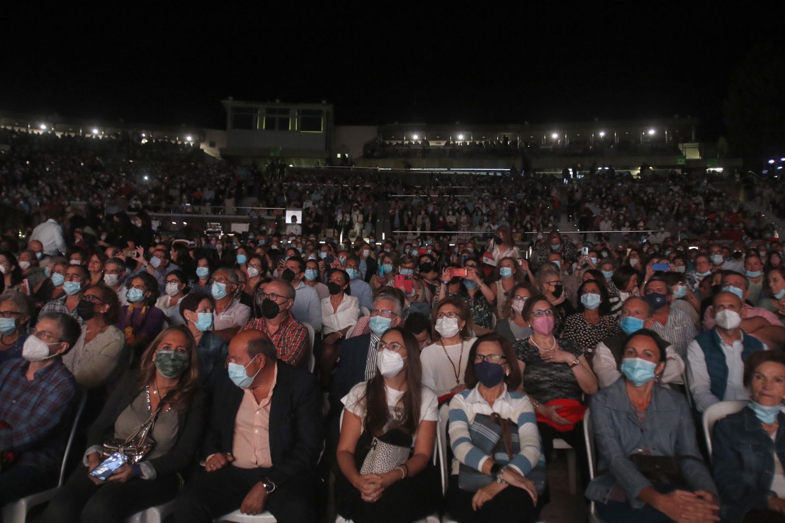 El concierto de José Luis Perales en Córdoba, en fotografías