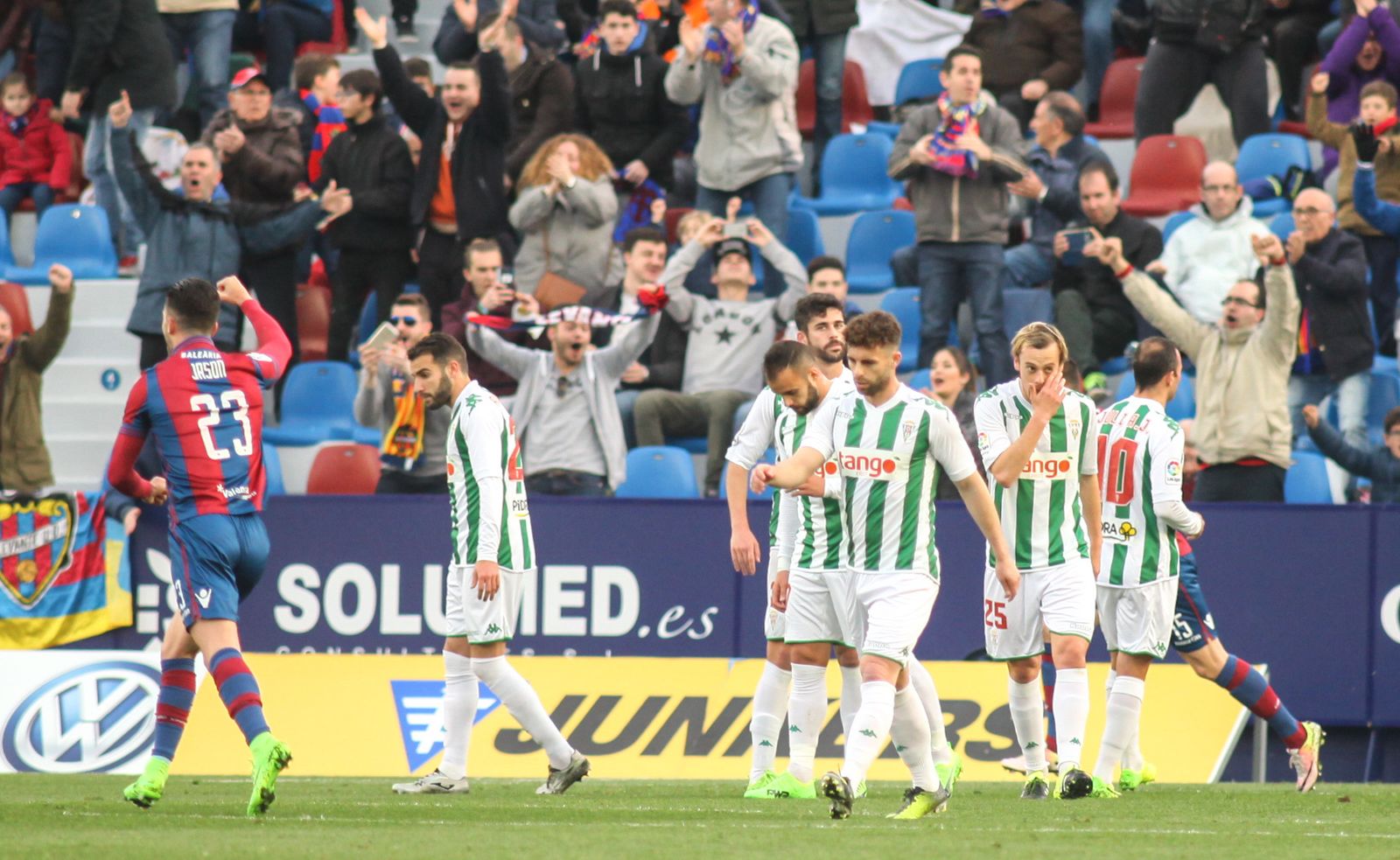 Las imágenes del Levante-Córdoba