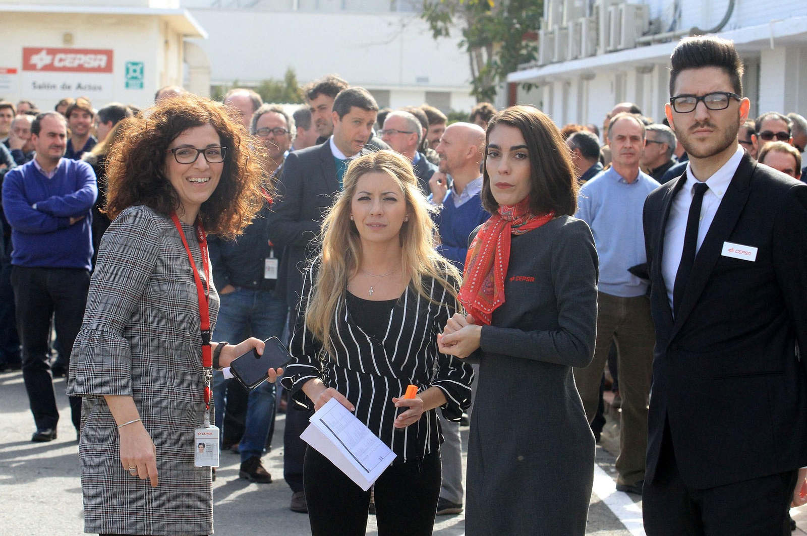 La presidenta de la Junta de Andalucía, Susana Díaz, y el consejero delegado de Cepsa, Pedro Miró, inauguran el proyecto 'Optimización de Aromáticos' de Cepsa, en imágenes