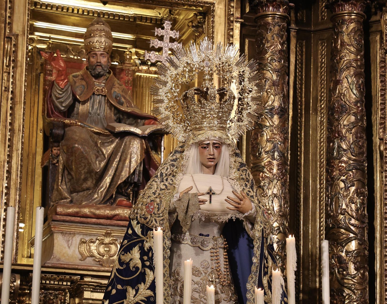 Traslado de la Virgen de la Amargura de Santa Ángela de la Cruz a San Pedro