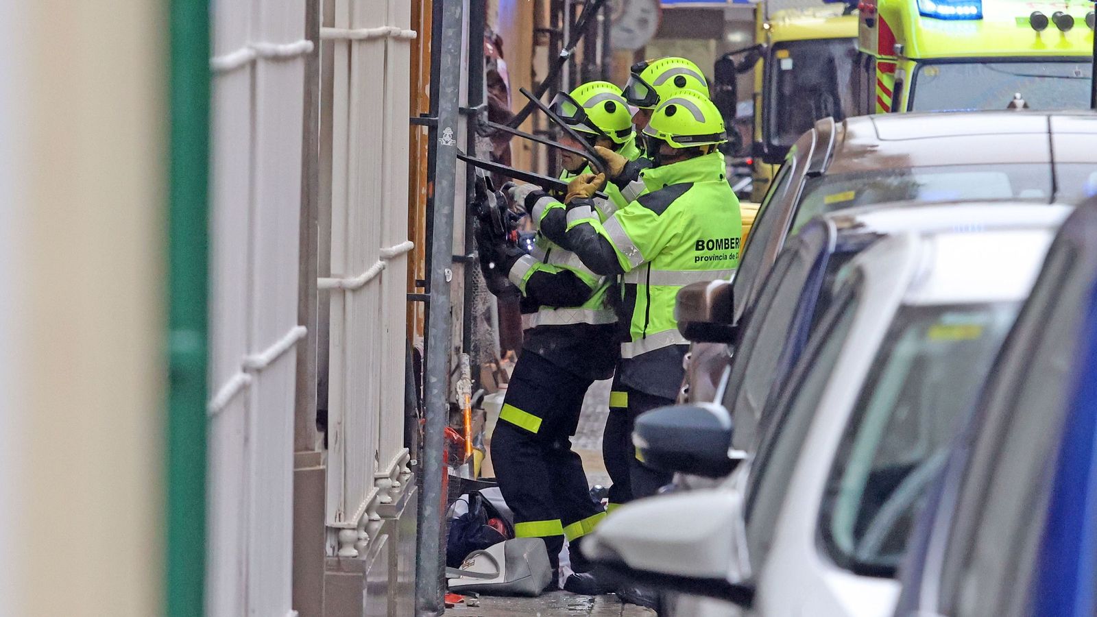Imágenes del derrumbe en una casa okupada en Jerez