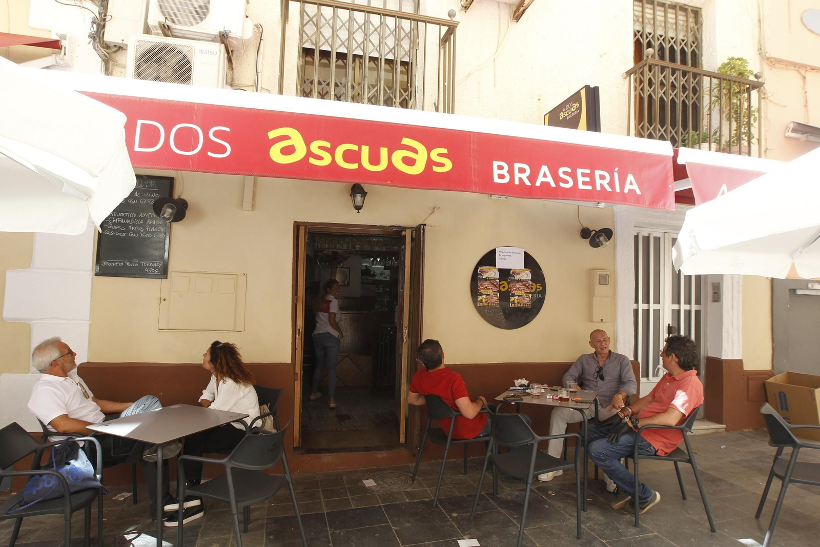 DOS ASCUAS BRASERÍA