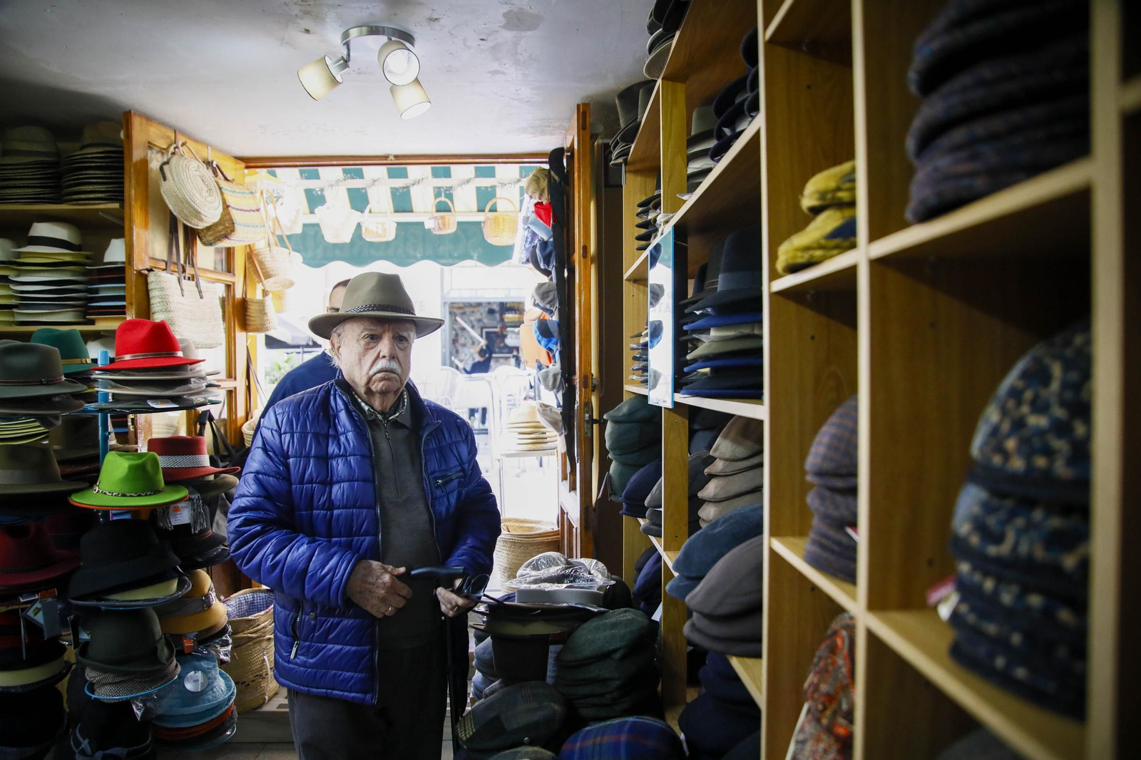 Las imágenes de los comercios almerienses no cuentan como es el balance a final de año