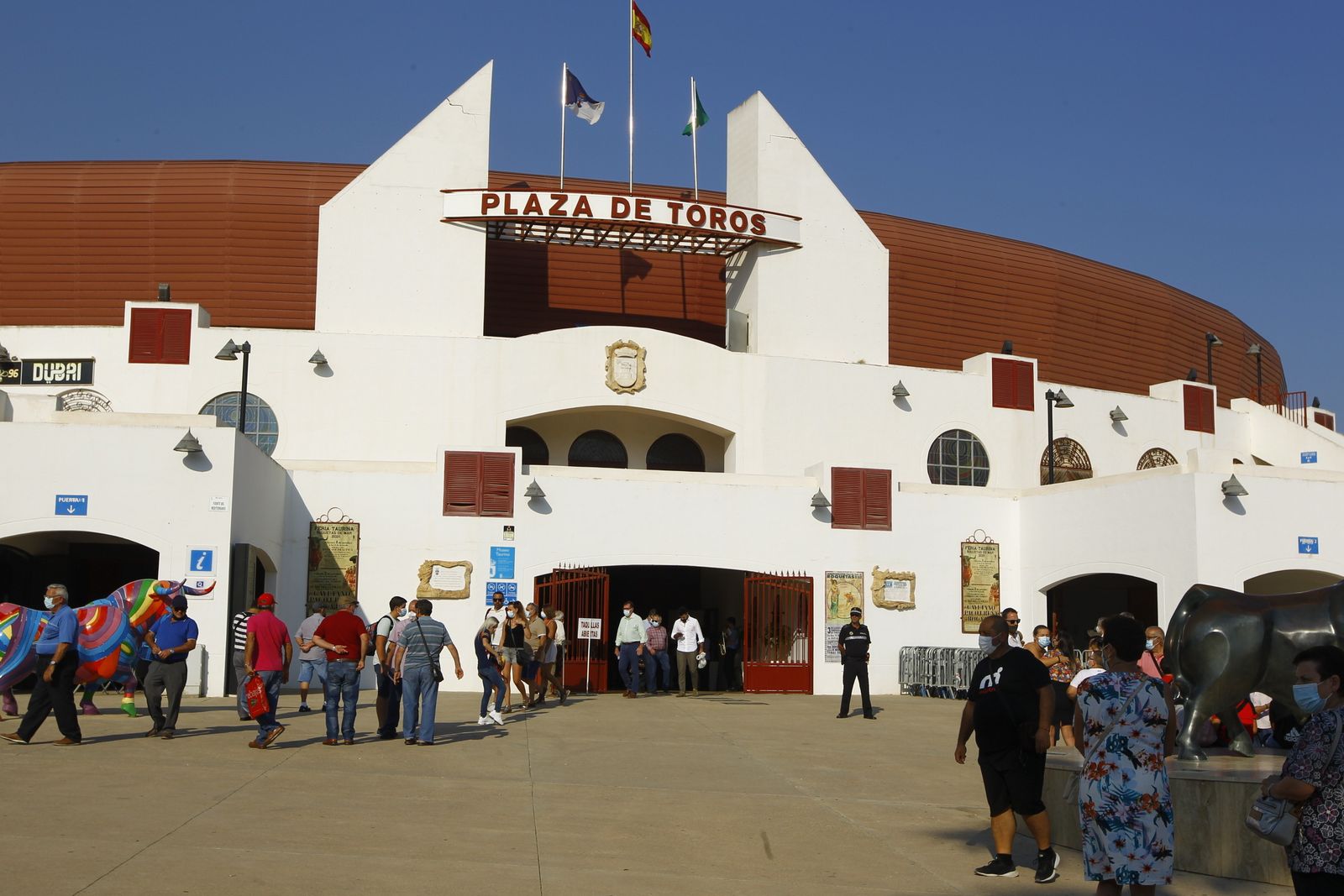 Fotogalería corrida de toros. Cayetano Rivera, Paco Ureña y Roca Rey. Roquetas de Mar.