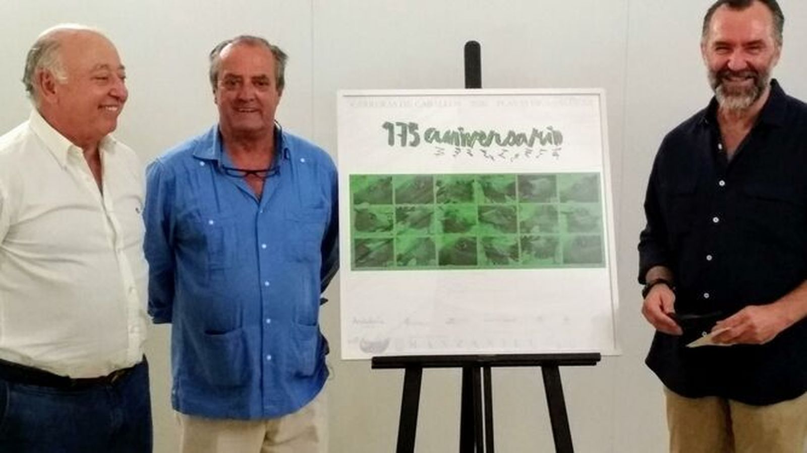 Miguel Sánchez Delage, Rafael Hidalgo y Paco Pérez Valencia, en la presentación del cartel anunciador del 175 aniversario de las carreras de caballos de Sanlúcar.