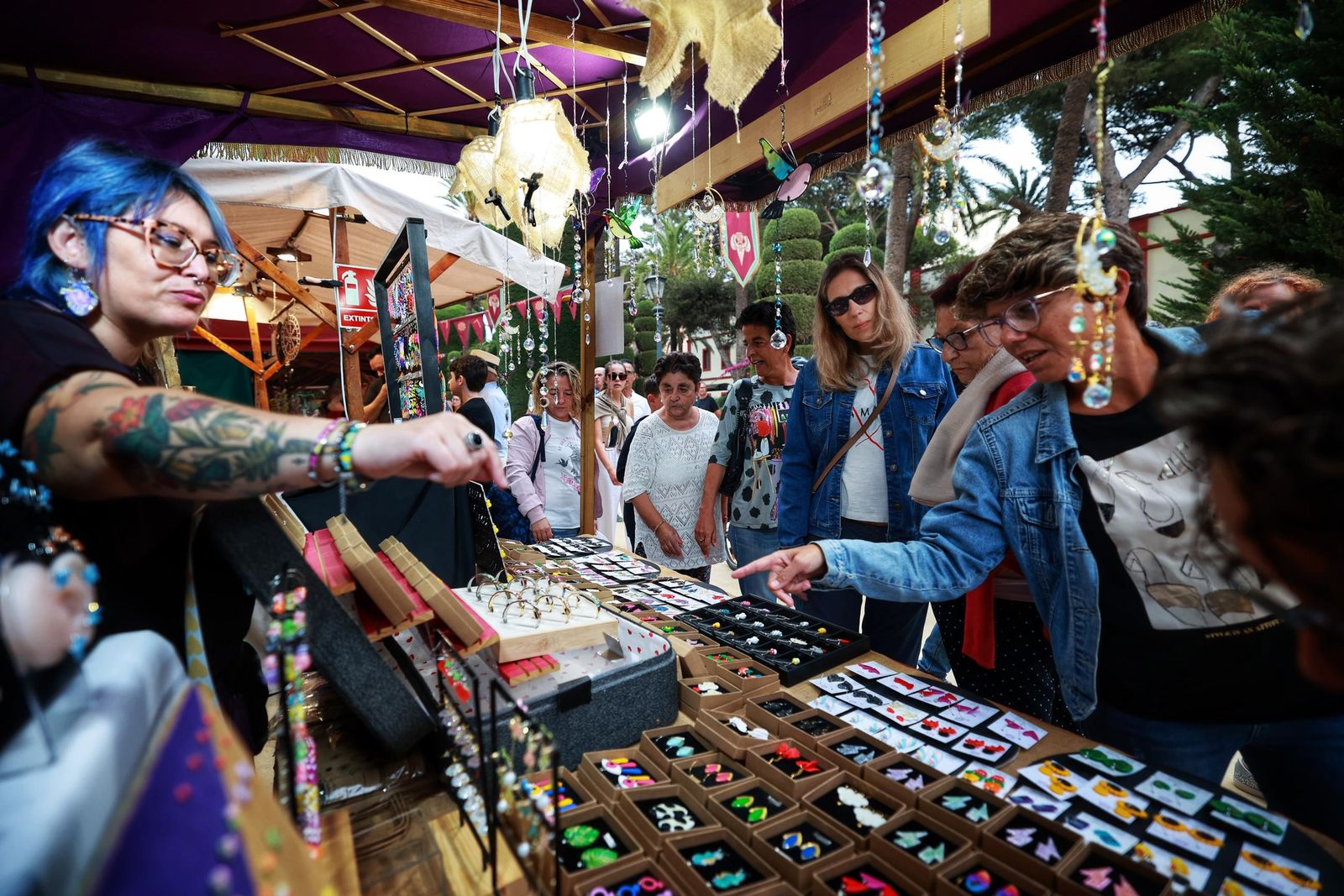 Imágenes del Mercado Fenicio del Parque Genovés de Cádiz