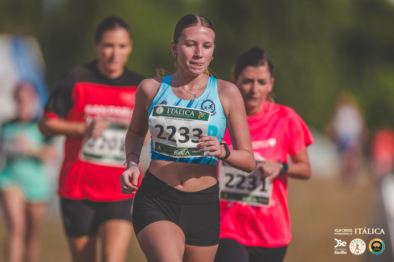 Búscate en las fotos del Cross de Itálica 2025 | 3