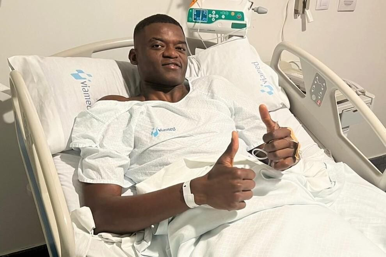 Yannick Nzosa, en el Hospital. Yannick Nzosa, en el Hospital.