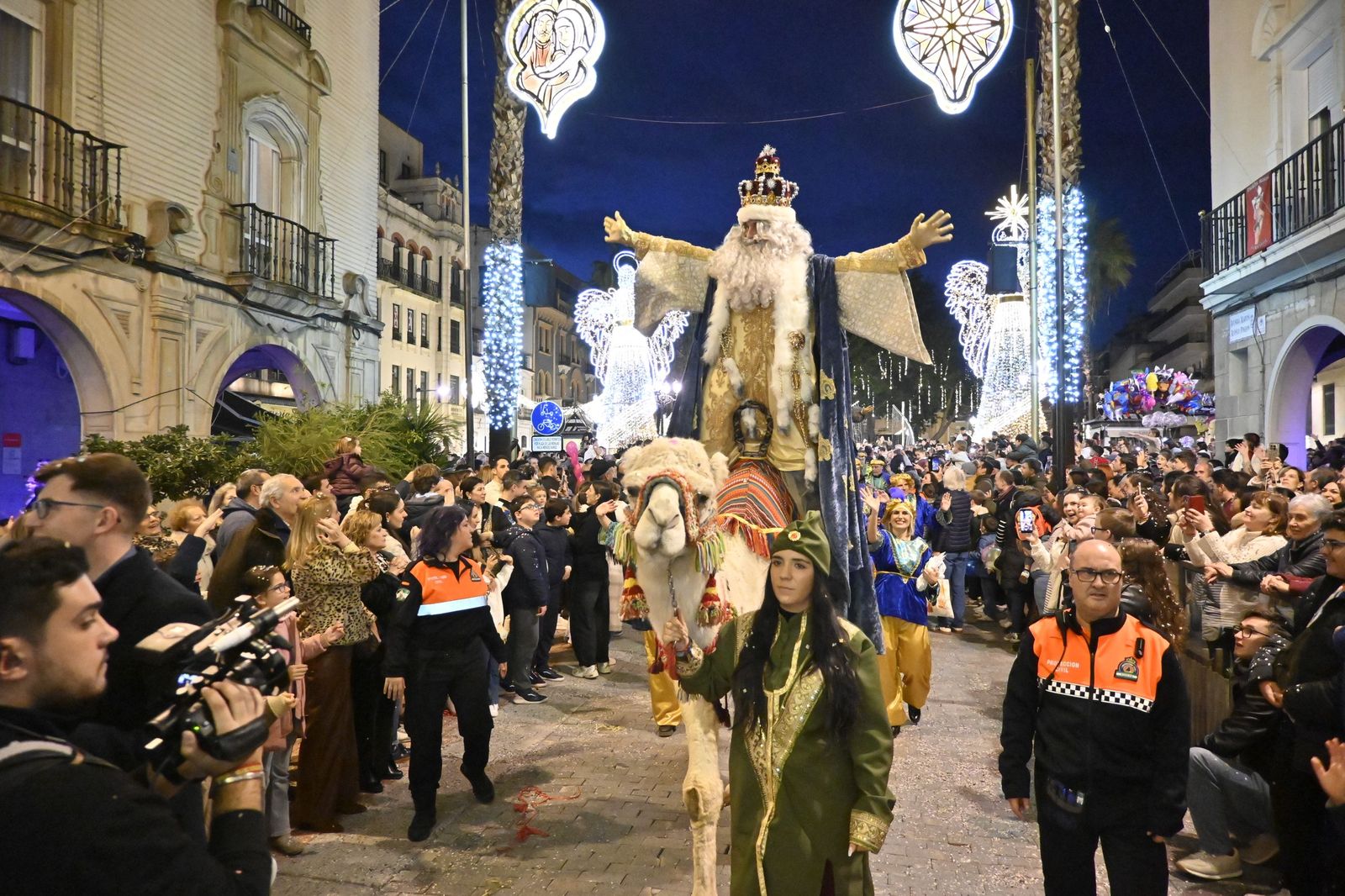 Las mejores fotografías de la llegada de los Reyes Magos a Huelva