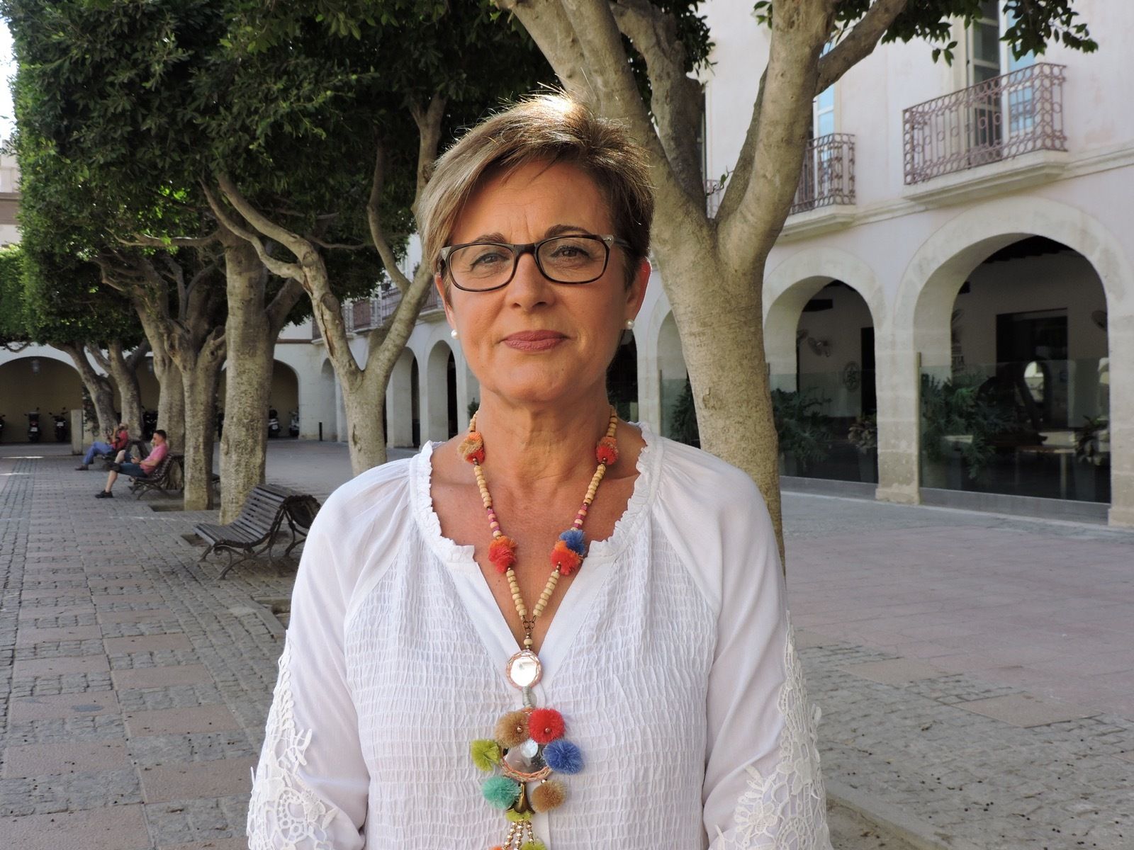 Adriana Valverde. Concejala Portavoz PSOE del grupo municipal del Ayuntamiento de Almería. 'El latido de la tierra'. Luz Gabás.