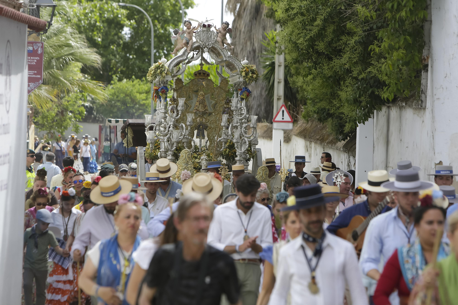 Paso de las Hermandades por Villamanrique