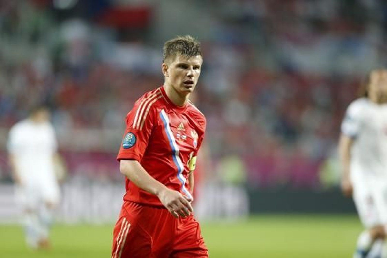 Rusia golea a la República Checa por 4-1 y se convierte en líder sólido del Grupo A.

Foto: EFE