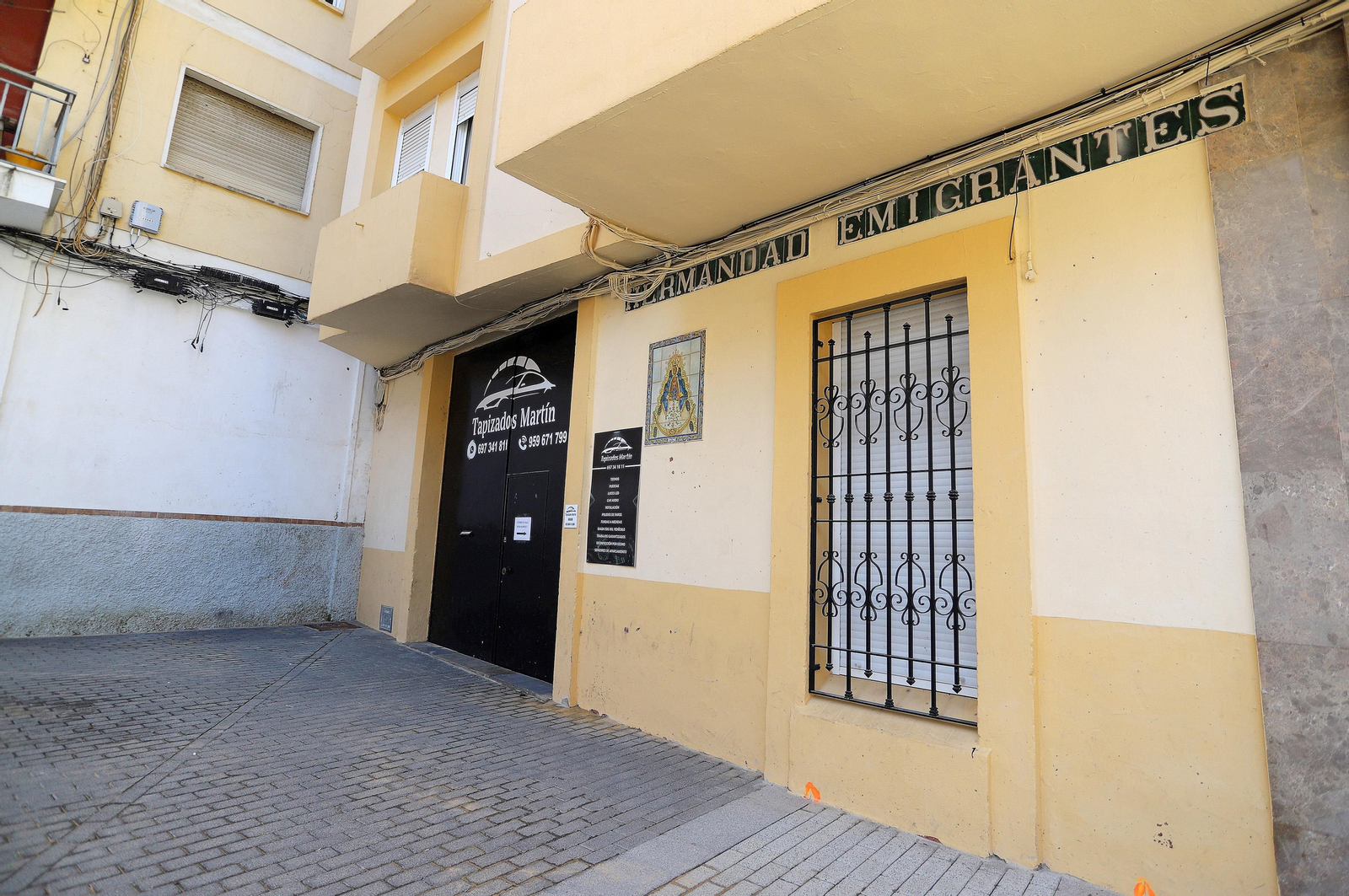 Barrio a Barrio: Imágenes de la Barriada de Los Dolores