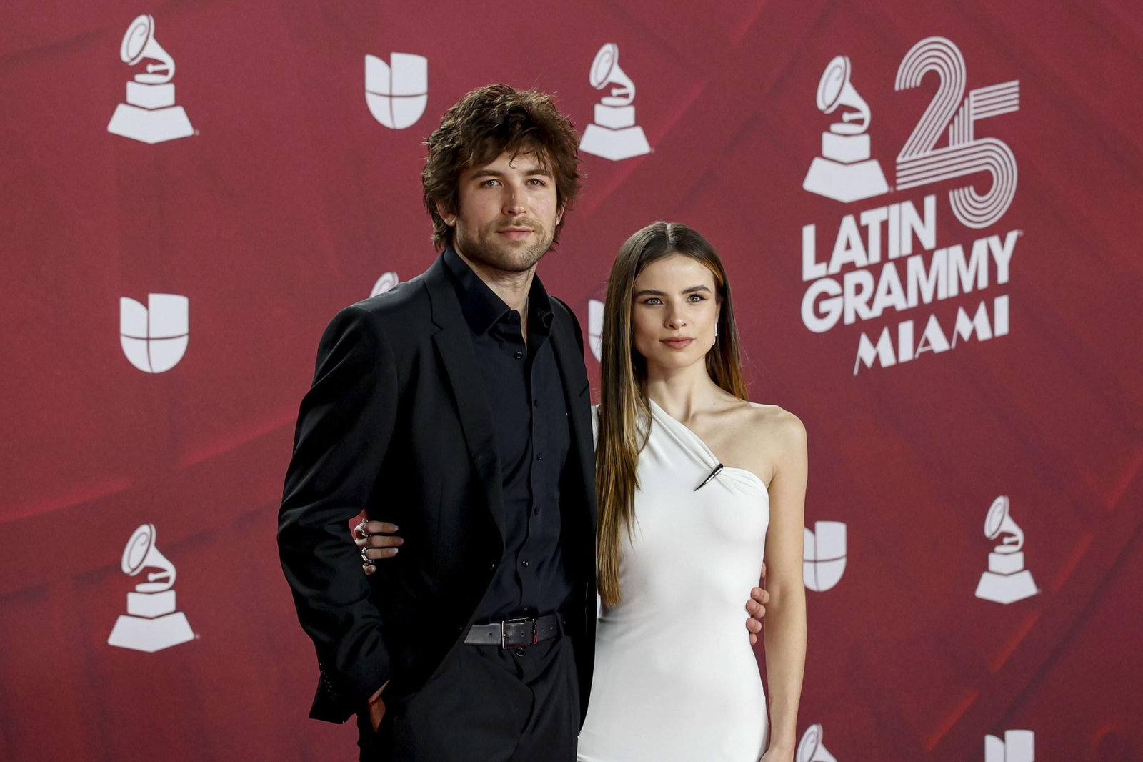 Todos los famosos, tendencias y curiosidades en la alfombra roja de la 25 edición de los Grammy Latinos