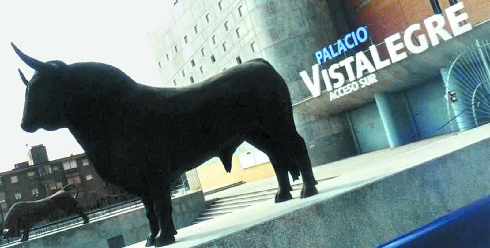 Una de las entradas al Palacio de Vistalegre.