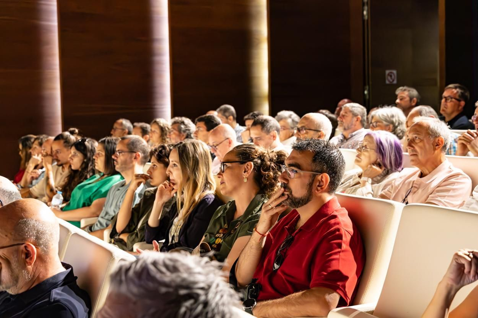 Asi ha sido el homenaje a Arturo Ruiz.