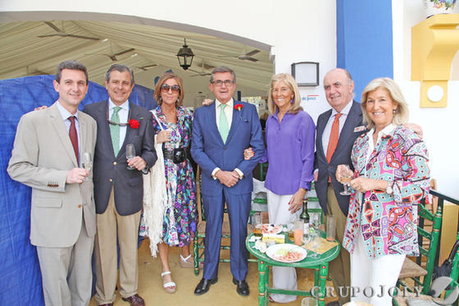 Marita Picardo, Alberto García de Luján, Lucía Picardo, Alfonso Merediz, Ana Lumbreras y Juan Guerrero, junto a Miguel Berraquero durante la jornada del sábado de Feria.

Foto: Vanesa Lobo