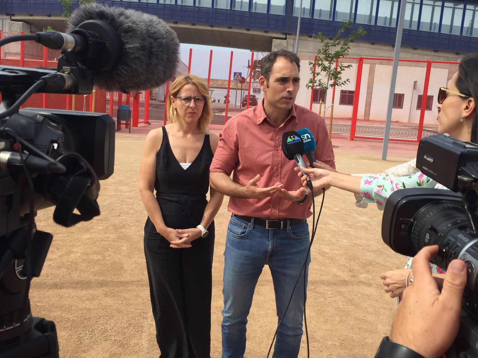 Valero pide la retirada de la orden que abre la vía a privatizar la Atención Primaria