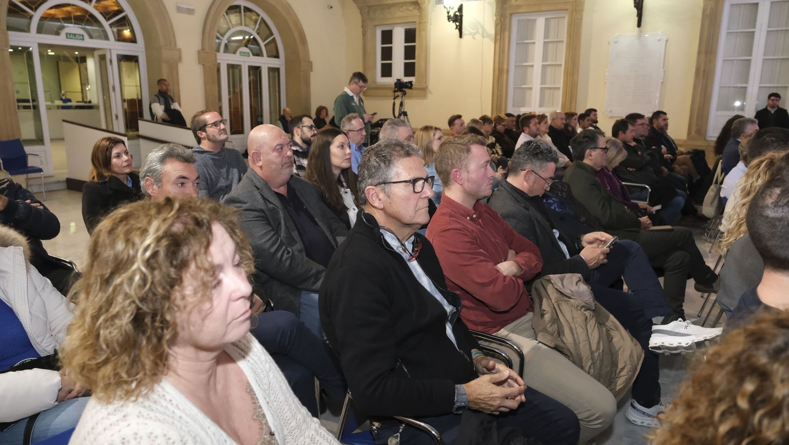 La marca gourmet 'Sabores Almería' presenta su calendario 2026 a los empresarios de Almería
