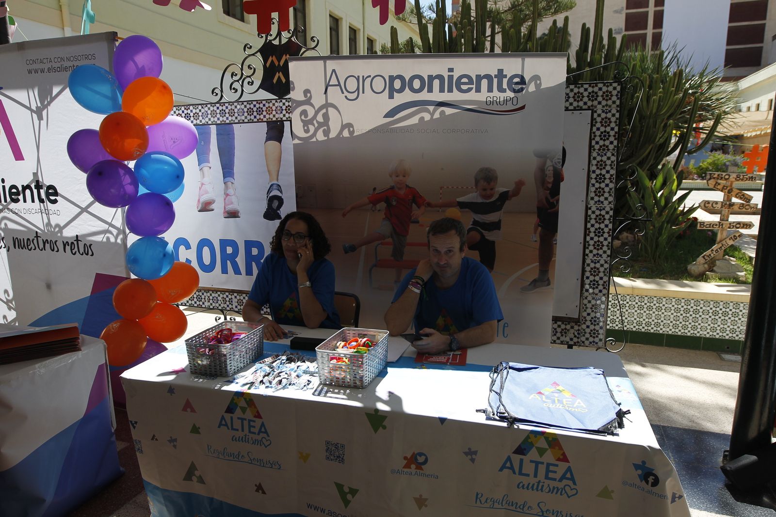 Fotogalería carrera atletismo popular enfermedades poco frecuentes. La Salle Almería