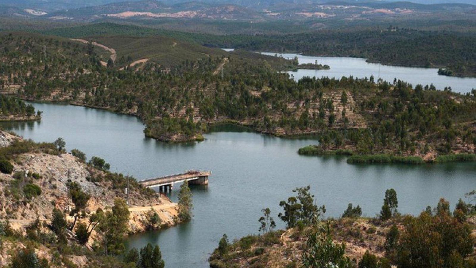 Presa de Olivargas, en Almonaster la Real