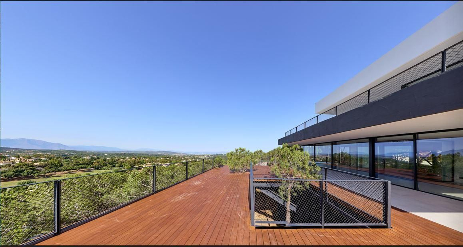 Así es Villa Grazalema, la casa de Sotogrande premiada por la Junta