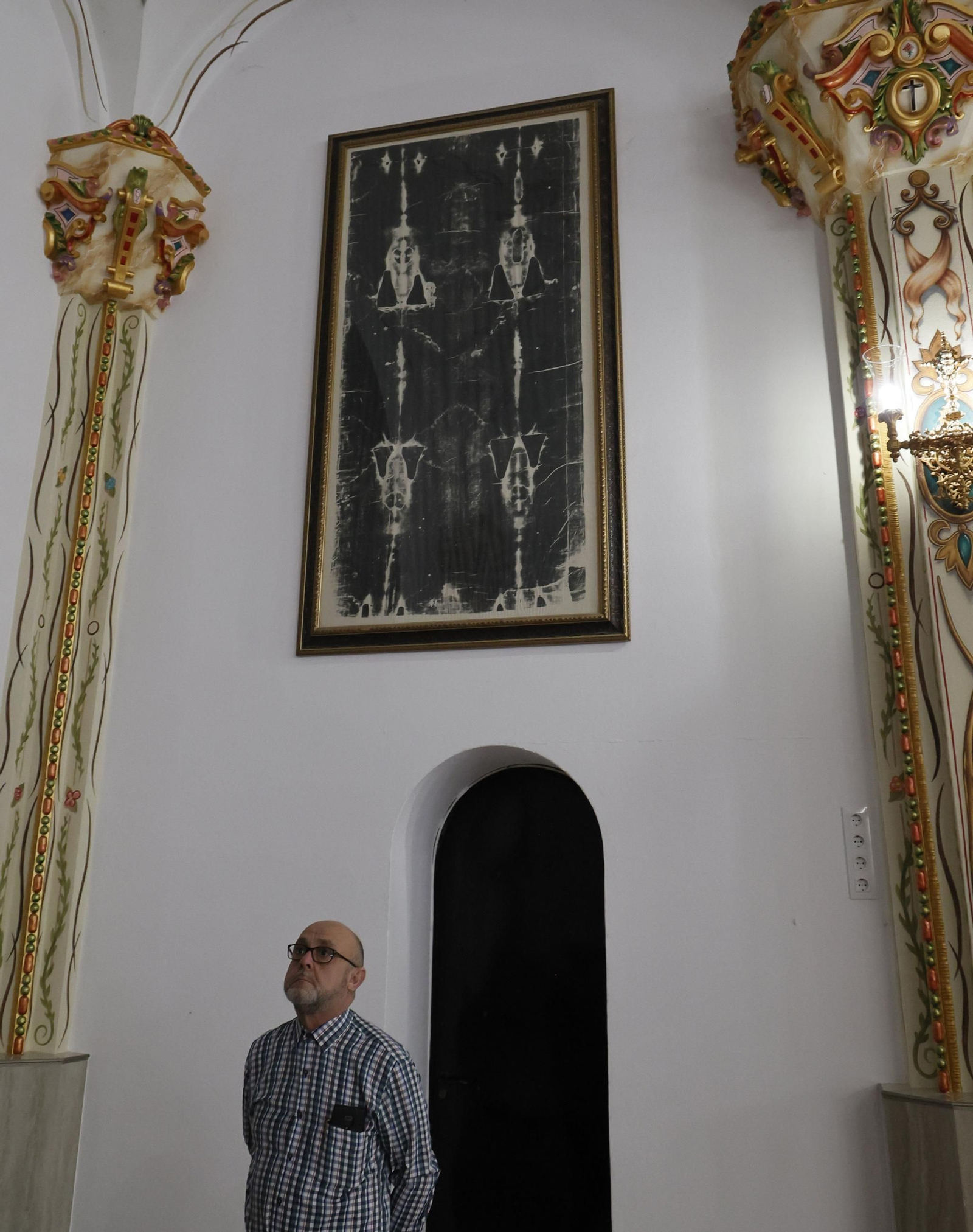 Las imágenes de la visita a la catedral del Palmar de Troya