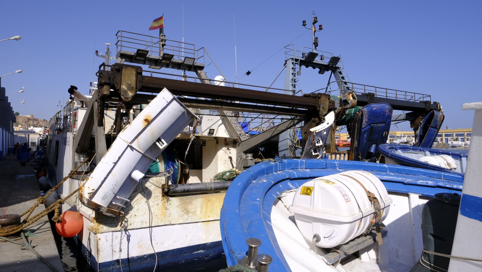Imágenes de la visita guiada a la Lonja del Puerto Pesquero de Almería