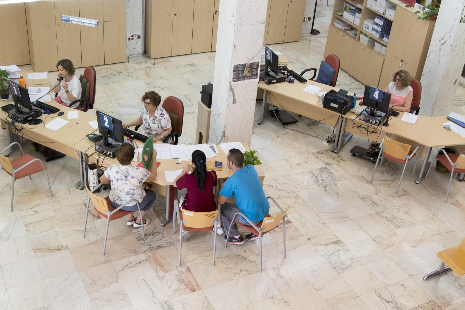 Atención a la ciudadanía en Lucena.