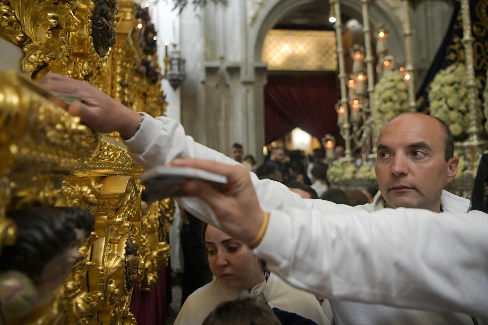 Las mejores fotos del Lunes Santo en Granada