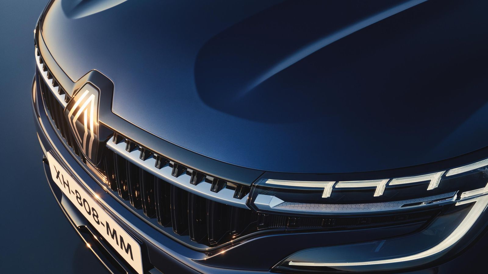 El frontal cambia de unas a otras versiones ligeramente en este nuevo Espace.