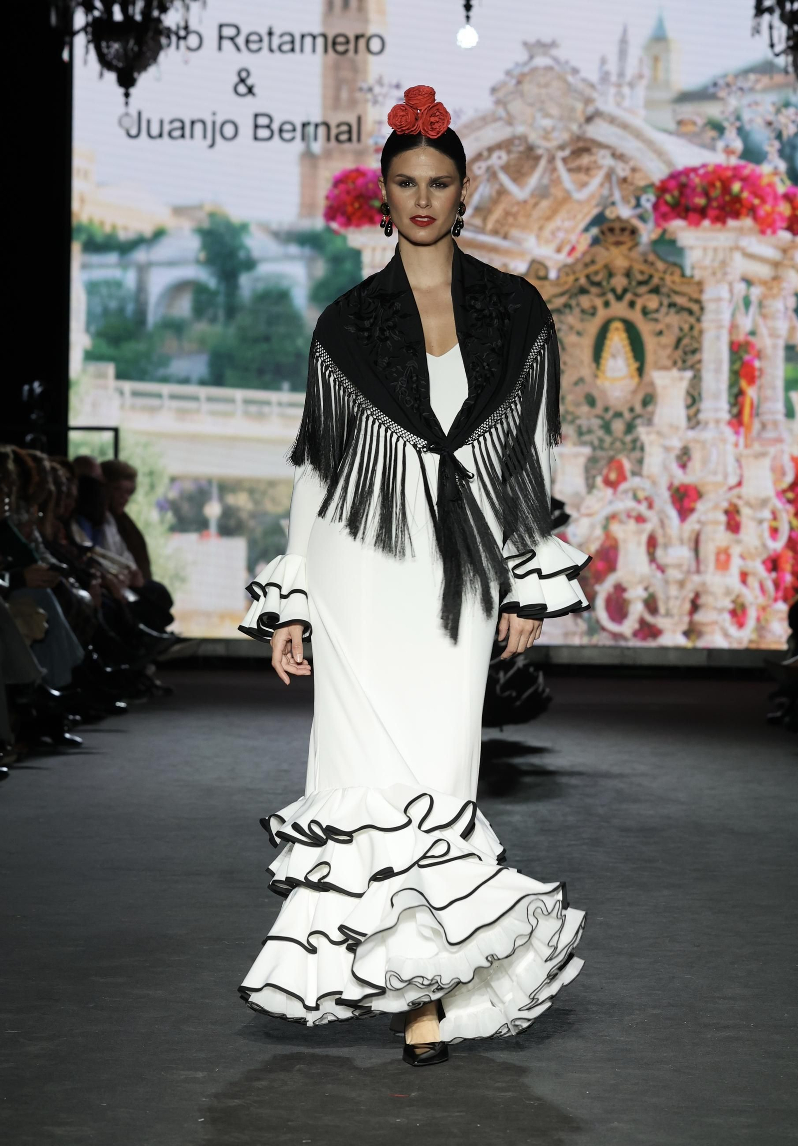 Desfile de la Hermandad del Rocío de Sevilla en We Love Flamenco 2025, todas las fotos